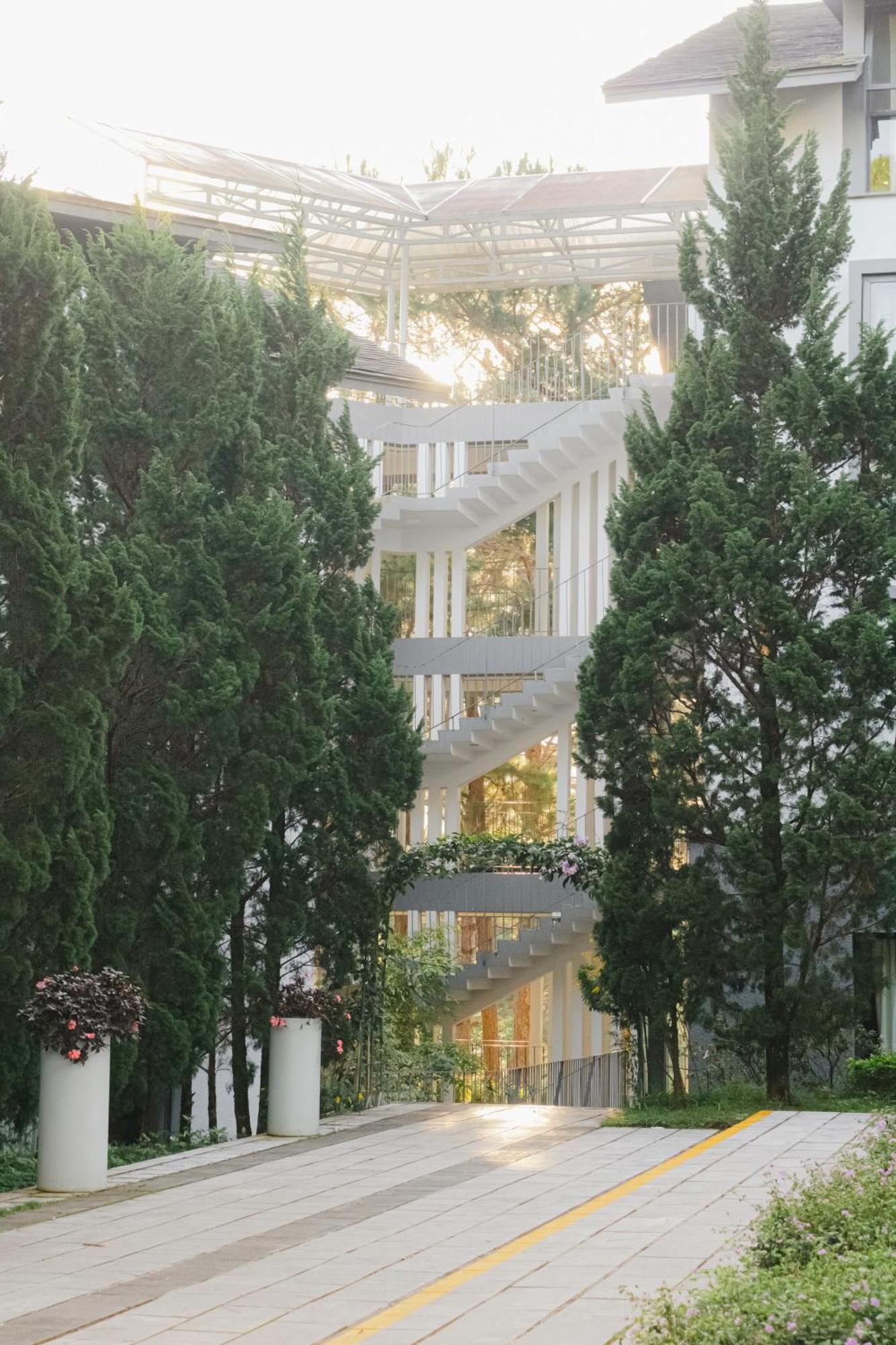 Terracotta Hotel & Resort Dalat Exterior foto